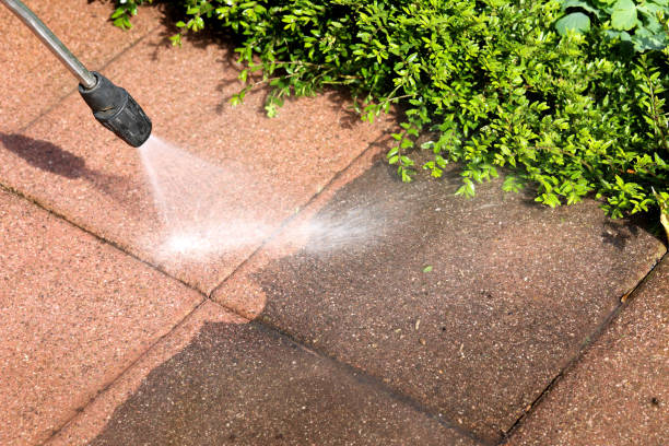 Why Choose Our Certified Pressure Washing Experts for Your Project Needs in North Lakeport, CA?